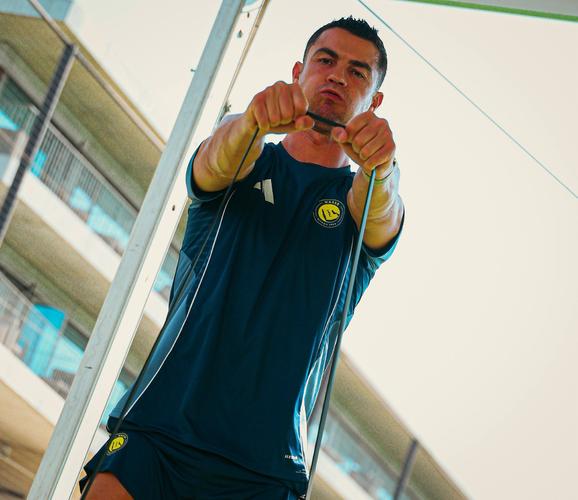 沙特记者证实C罗未参加训练，原因引发外界关注