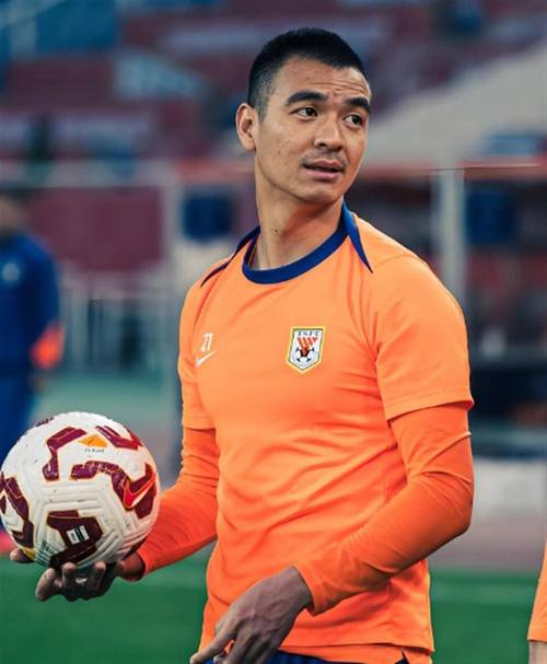 津门虎即将租借泰山队飞翼刘彬彬,转会谈判取得进展