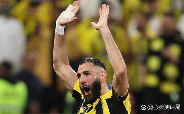 半场1-0!马内凌空抽射破门,利雅得胜利占得先机