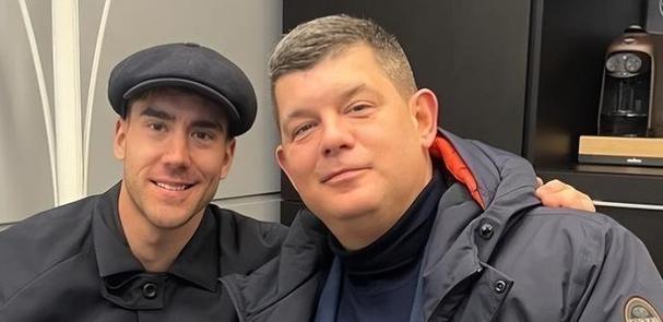 青岛海牛足球俱乐部签约29岁瑞典前锋