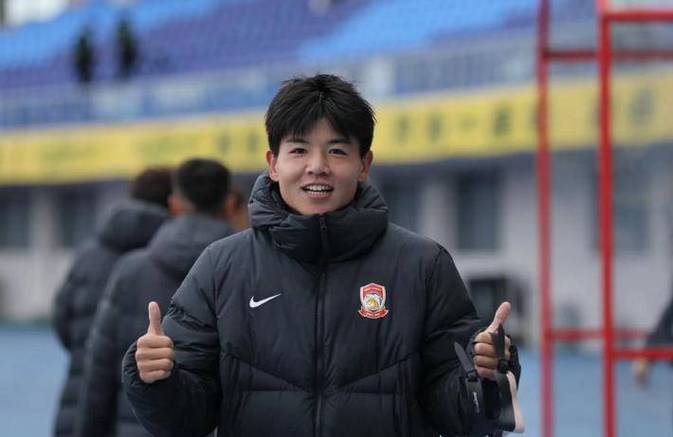 足球新星徐彬:留洋最深目标是希望为国贡献力量