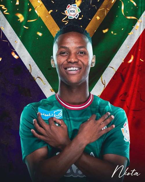 官方确认穆萨·西索科加盟帕纳辛纳科斯将身披19号球衣