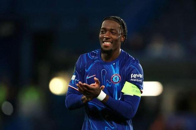 西汉姆联租借切尔西中卫迪萨西,加强后防至赛季末