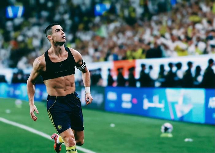 科曼破门!源自马内直塞C罗漏球与布罗佐维奇横传