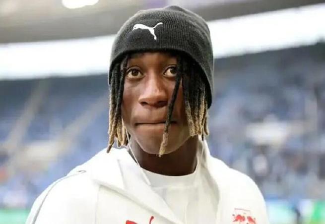 迪奥曼德争夺战升级,转会费标价8000万英镑引关注