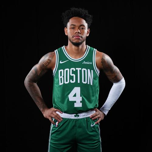 对阵枪手失误频发，西蒙斯单场7次被断球居首