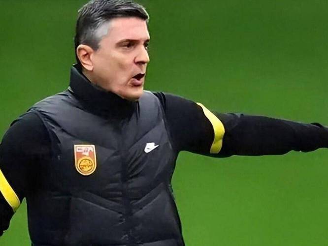 成都蓉城3-1战胜青岛西海岸，新援拜合拉木闪耀全场