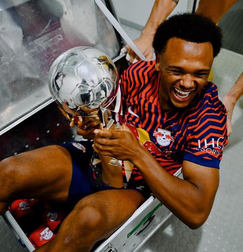 能力遭质疑，尤文图斯希望夏季转会窗出售奥蓬达