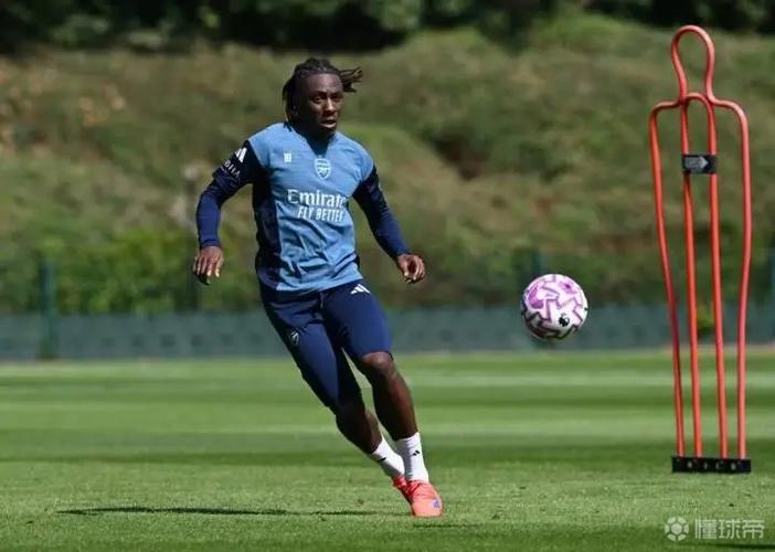 单赛季德比4球！埃泽创北伦敦历史第二纪录