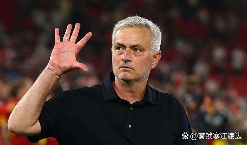 裁判抢戏！穆阿尼精彩破门 因犯规判罚进球无效