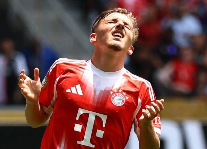 拜仁锁定卡尔未来，计划签下长约至2029