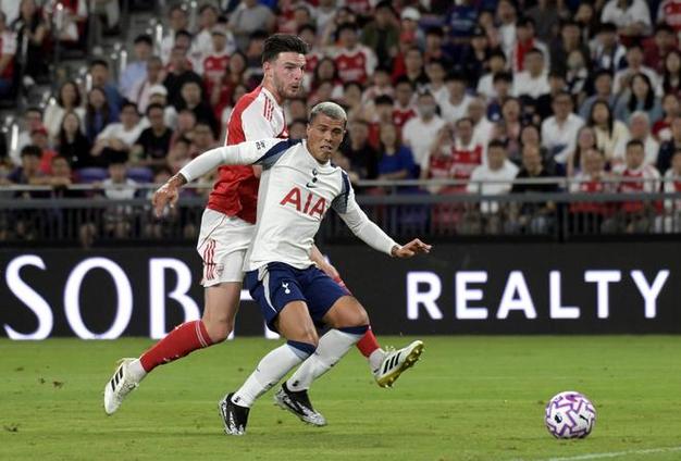 北伦敦德比阿森纳4-1完胜热刺，约克雷斯双响厄德高助攻！