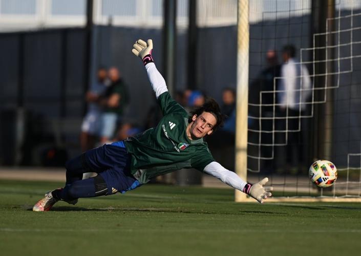 奥蓬达夏窗面临尤文清洗，斯基拉称球队会努力卖人