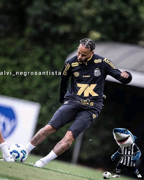 利物浦年轻门将雅罗斯外租遭遇重伤,膝盖伤势使其赛季报销