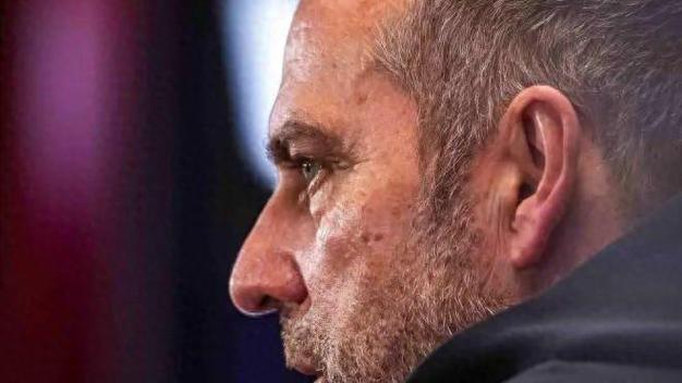 弗里克表态巴萨能翻盘马竞，解释亚马尔不悦换下决定