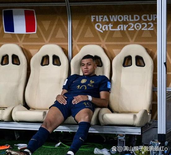 世界杯在即姆巴佩选择不手术！康复进度成球队焦点