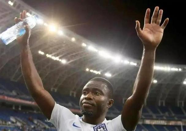 英博队阿奇姆彭缺席原因：已返回大连处理签证