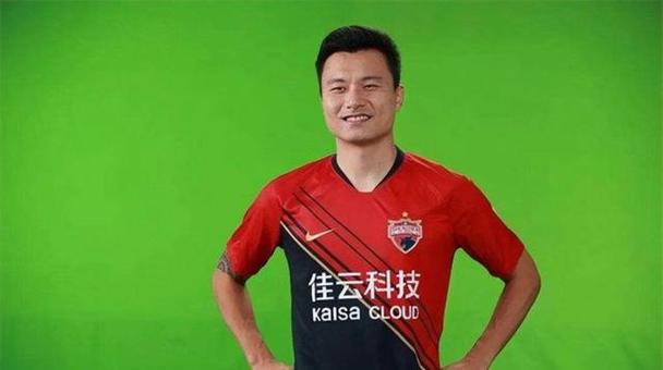 足球报报道：郜林就任总经理，铭途俱乐部管理升级关键举措