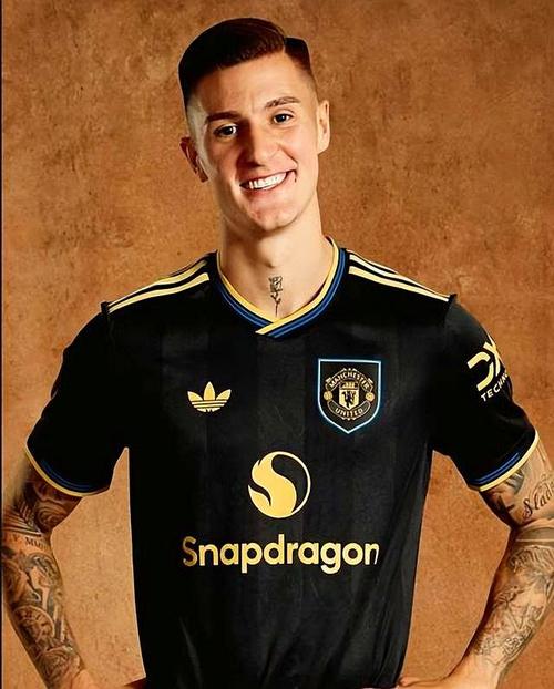 舍什科闪耀德甲：近7场比赛进6球，自称信心达到新高度