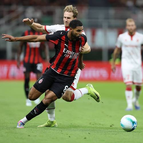 球员碰撞事故：奇克牙槽骨骨折，门将社媒送祝福