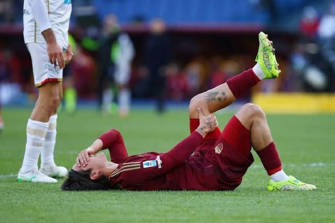 意媒曝加比亚赛前热身受伤,腿筋伤势迫使其退出米兰首发
