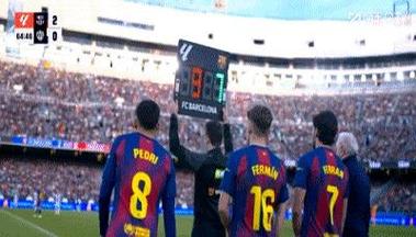 费尔明世界波闪耀！巴萨3-0莱万特强势回归榜首