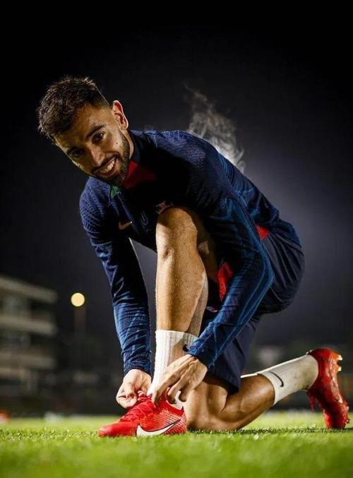 球队核心留队!若昂·内维斯将续签长约至2030年