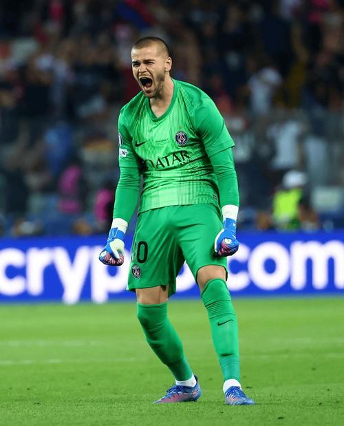 巴黎门将舍瓦利耶沦为替补,欧洲杯前景蒙上阴影