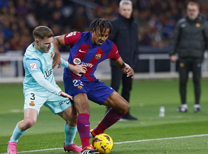 官方称进球符合规则，别克马坦言2-0改变比赛走向