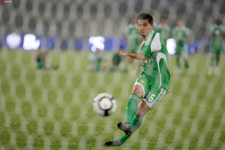 黄博文：出国踢球眼界大不同，对足球理解更深刻