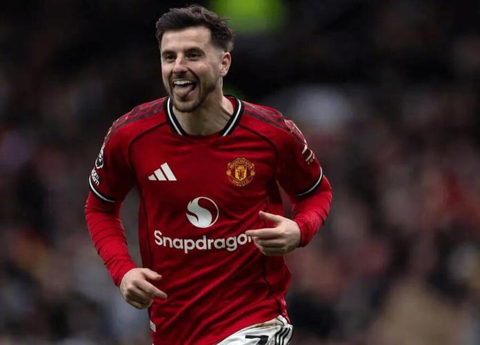 曼联利好!卡里克称芒特将复出,德里赫特伤情好转