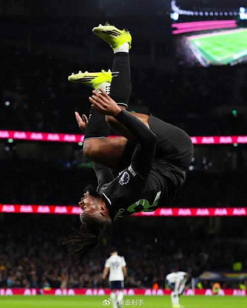 名宿哈格里夫斯断言,塞梅尼奥该为最佳球队踢球