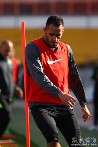 奥古斯托谈争冠：重要的是专注自己，而非外界干扰