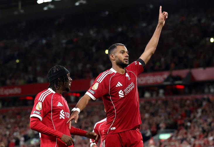 从垫底到榜首！利物浦靠定位球狂进9球，成英超新武器