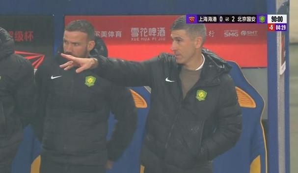 开门红！蒙哥马利率国安夺首冠，个人执教再添一冠