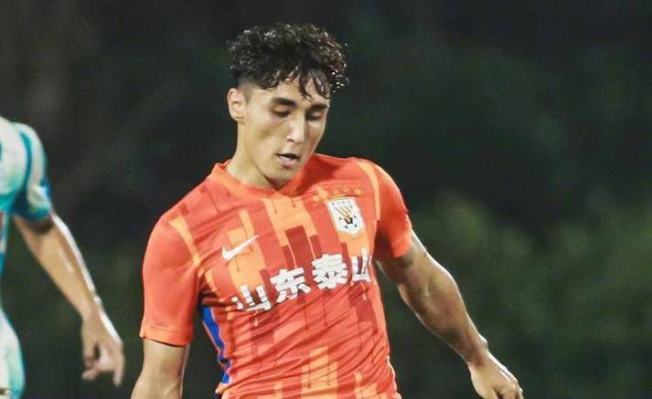 河南足球俱乐部官宣：阿卜杜肉苏力加盟球队