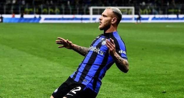 传中机器!迪马尔科23次传中造威胁