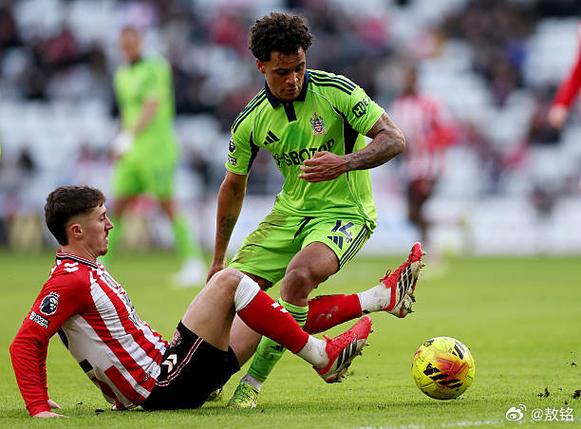 连伤两将!桑德兰1-3富勒姆,联赛三连败士气受挫