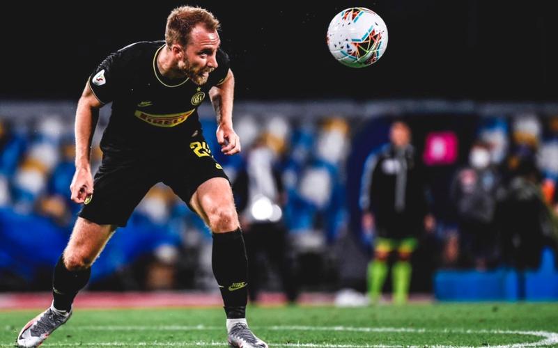 三粒角球破门！斯洛特点出比赛凸显定位球重要性